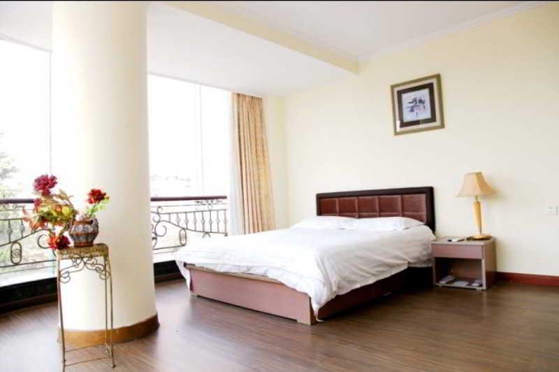 Fortune Business Hotel Qingdao Exterior foto